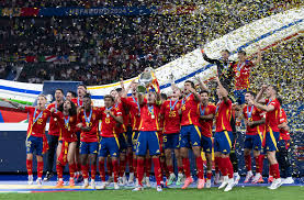 mk体育官网:武磊第五次加冕中国金球奖@人民日报体育.